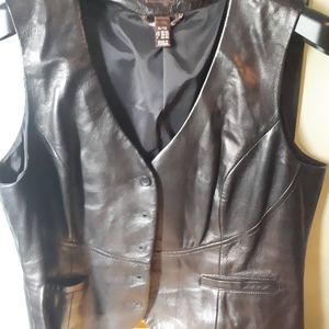 Leather vest without sleeves